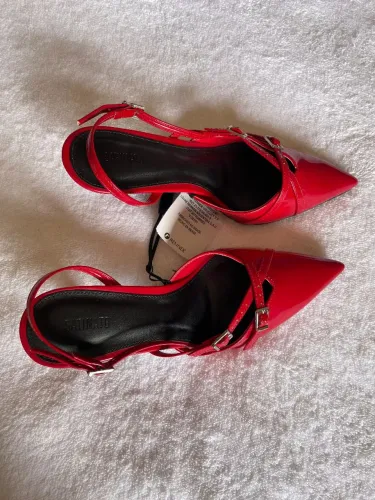 Sandália Satinato - Slingback - Vermelha - Nova
