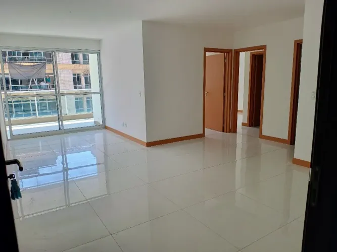 Apartamento 03 quartos, com preparação para área gourmet na varanda.