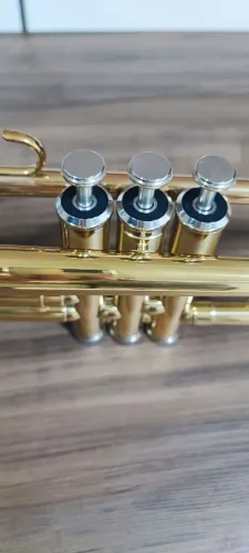 Trompete Yamaha YTR 1335