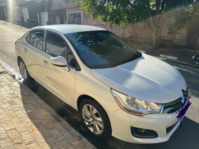 Citroen C4 Lounge Tendance 1.6 Turbo 4P AUT 2015