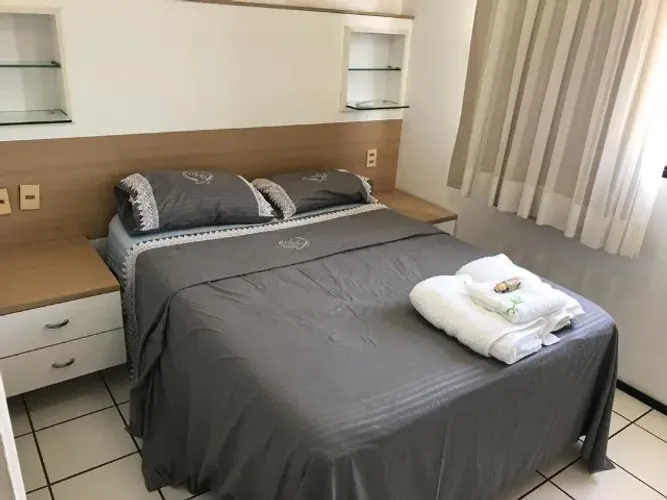 2 SUÍTES, AR SPLIT, VARANDA, 100% MOBILIADO, PROX. A BEIRAMAR, A PARTIR DE 200,00 A DIÁRI