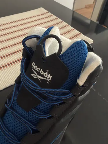 Tênis Reebok TAM 42