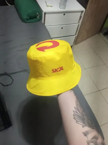 Chapéu bucket Skol dupla face