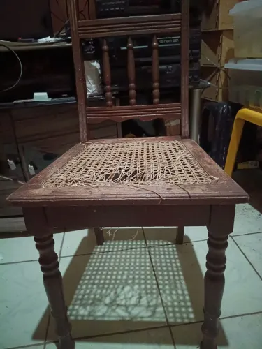 Cadeira para colecionador.