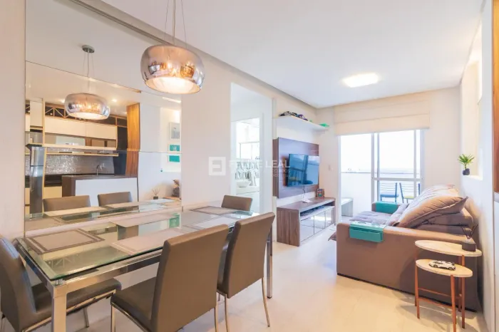 Apartamento em Barreiros - São José, SC
