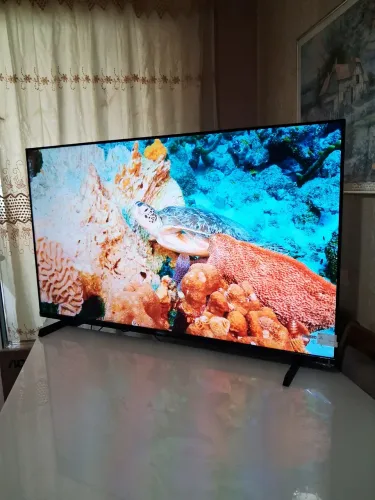 Smart Philips 4k 50P borda infinita e Bluetooth