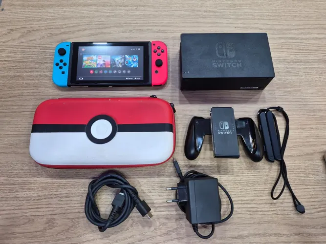 Nintendo SWITCH v2 desbloqueado ( LOJA FÍSICA)
