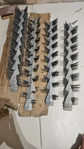 Grampos para muro
