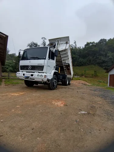 Vende-se Mercedes Benz Atron 