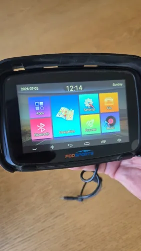 GPS para moto ou carro Fodsports M5S- Pro na caixa