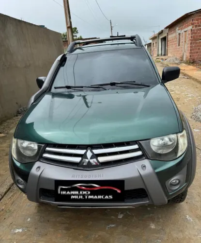 Mitsubishi L200 Triton Savana 3.2 CD TBI Dies. Mec. 2016