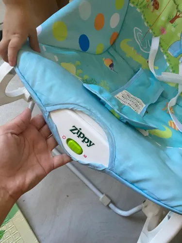 Cadeirinha de balanço de bebê