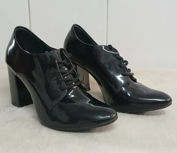 Sapato Feminino Cia das Sapatilhas Salto Grosso Preto Verniz Tamanho 37