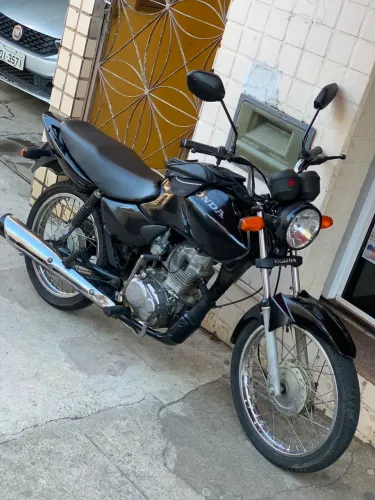 Fan 125 2008 pegar e andar