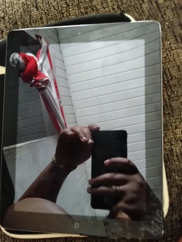Tablet iPad pra tirar peças