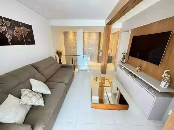 Cobertura à venda no bairro Sagrada Família
