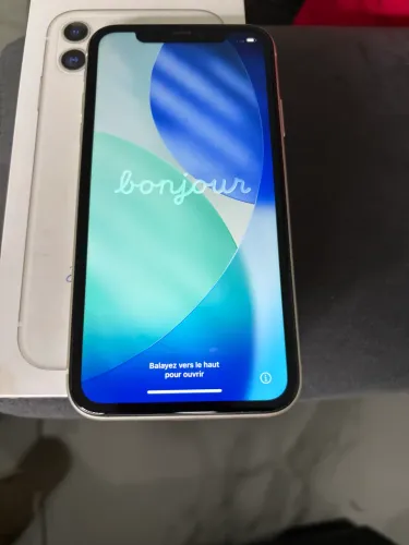 iPhone 11/ 128gb com nota fiscal bateria 72%