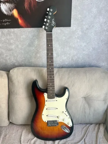 Vendo Guitarra Eagle