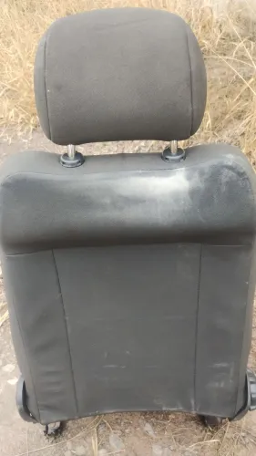 Vendo banco Corsa novo, frente Montana 