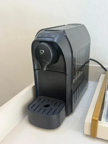 CAFETEIRA CÁPSULA PASSIONE 3 CORAÇÕES