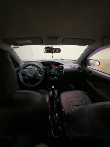 Toyota Etios X 1.3 Flex 16V 5P Mec. 2015