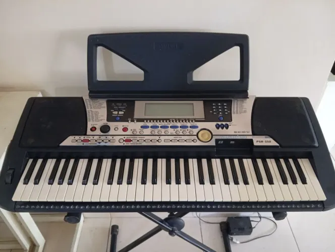 Teclado Yamaha PSR