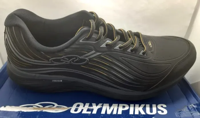 Oferta. Tênis Olympikus Dash 586 Preto/Dourado tam° 44