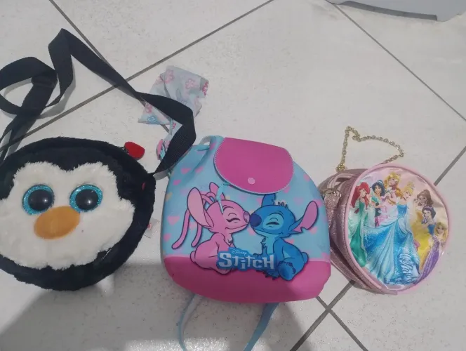 Vendo lindas bolsas infantil menina