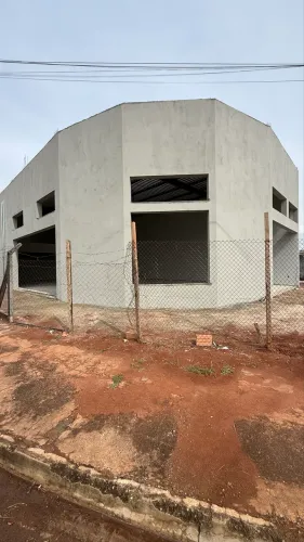 Ponto Comercial à Venda - Jardim Serra Azul