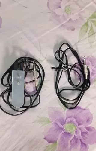 Pedal para tatuagem e cabo RCA para máquina de tatuagem estilo bobina - Nunca usados