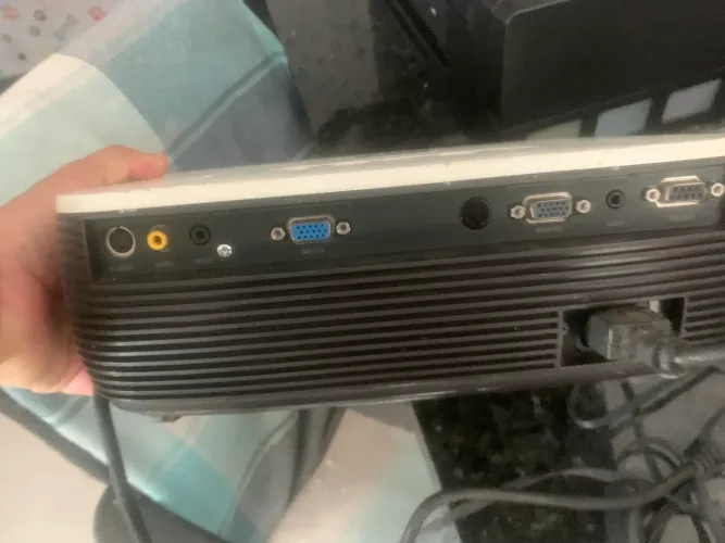 projetor multimídia Sony VPL-ES3 c defeito