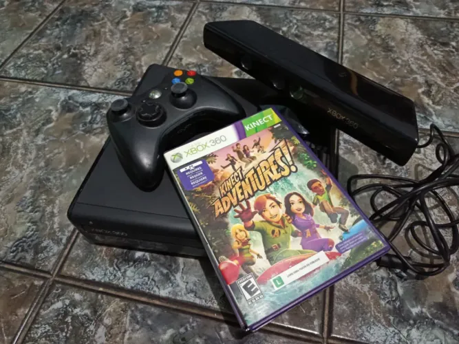 Xbox 360 em perfeito estado - pouco uso