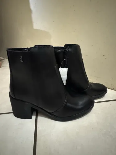 Bota Santa Lolla