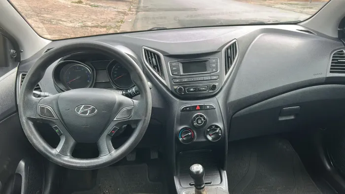 Hyundai HB20 Unique 1.0 Flex 12V Mec. 2019