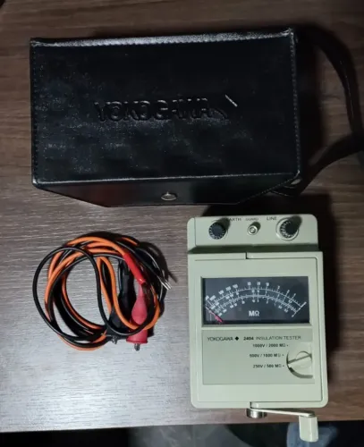 Megôhmetro Analógico Yokogawa 2404-22 Portátil sem Pilhas 500V 1000MOhms