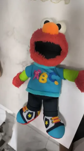 Pelúcia Playskool Sesame Street Talking ABC Elmo falante