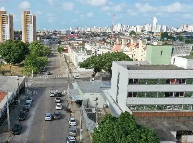 Prédio: venda ou aluguel na rua dos Tororós em Lagoa Nova, Natal/RN.