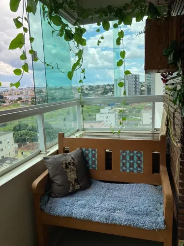 Apartamento (Padrão), com 2 quartos e 2 banheiros à Venda, 65 m² em Uberlândia/MG