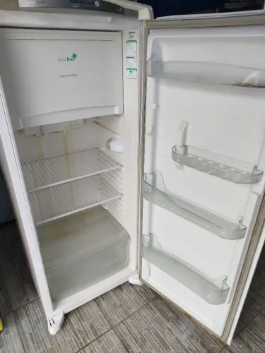 Consul frosfrio 390 toda boa