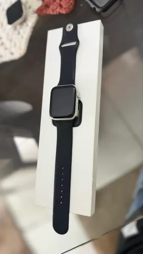 Apple Watch SE 1ª geração (GPS) 44 mm modelo A2352*