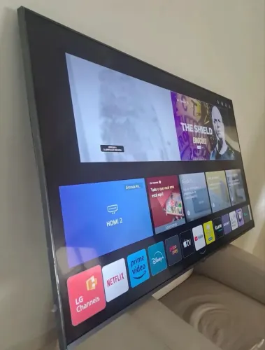 Televisão 60 polegadas LG smart  (tela trocada)