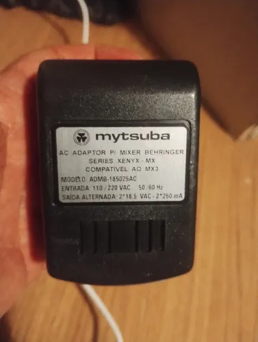 Fonte Original Mytsuba para mesa Behringer 