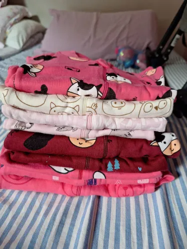 Combo 9 peças de macacões de bebê Menina