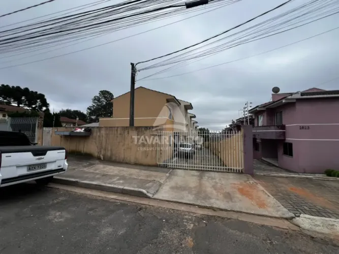 Sobrado Semimobiliado no Jardim Gianna