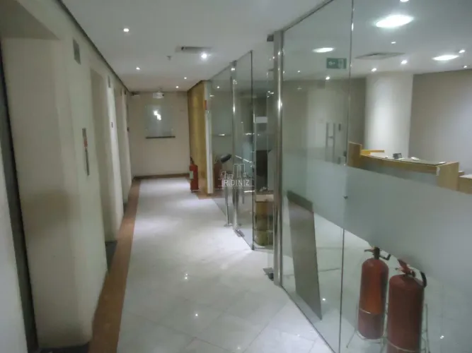Andar corportativo. 671m2. R. Senador Dantas.