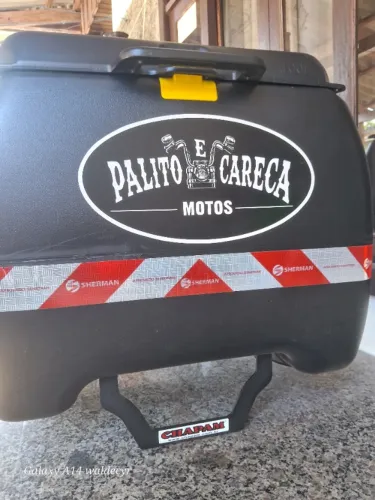 Achado. baú moto