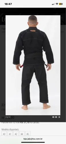 Vendo kimono preto com faixa
