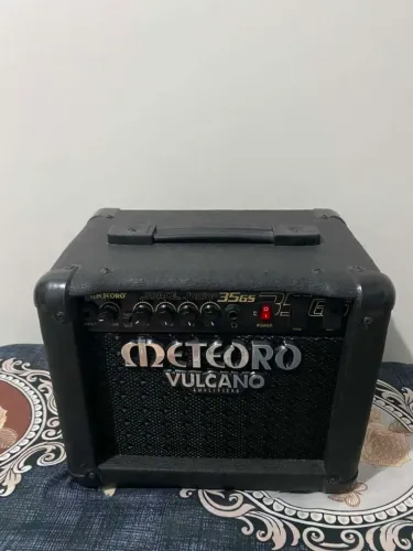 Amplificador Meteoro pra guitarra 
