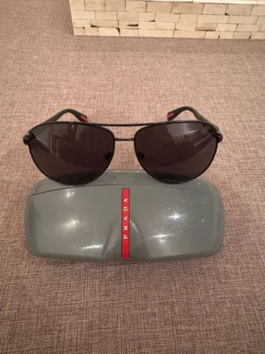 Óculos de Sol Prada Aviator Preto