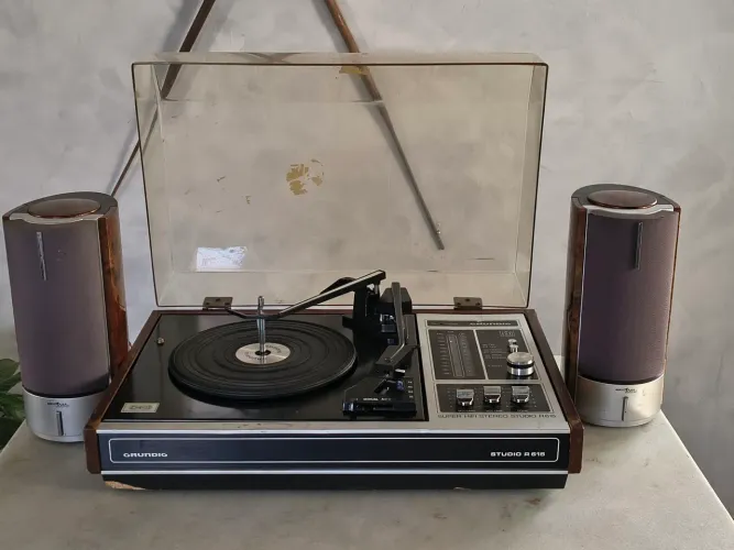 Rádio Vitrola Grundig Super HiFi Stereo Studio R615 LP Vinil Som Antigo Vintage